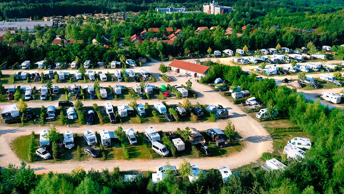 Camping am Freizeitpark Legoland im Feriendorf Bernhard-Weizenegger