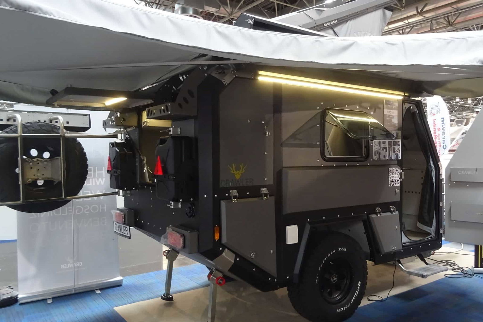 Crawler TRC 458i (2024) - Przyczepa terenowa z aluminiowym nadwoziem dla 4 osób