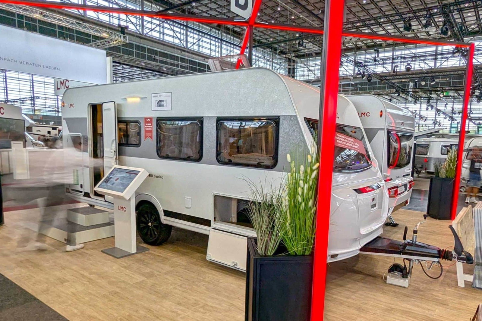 Innovations Caravan Salon 2024: LMC Sassino 470 K - przestronna przyczepa kempingowa dla dużych rodzin