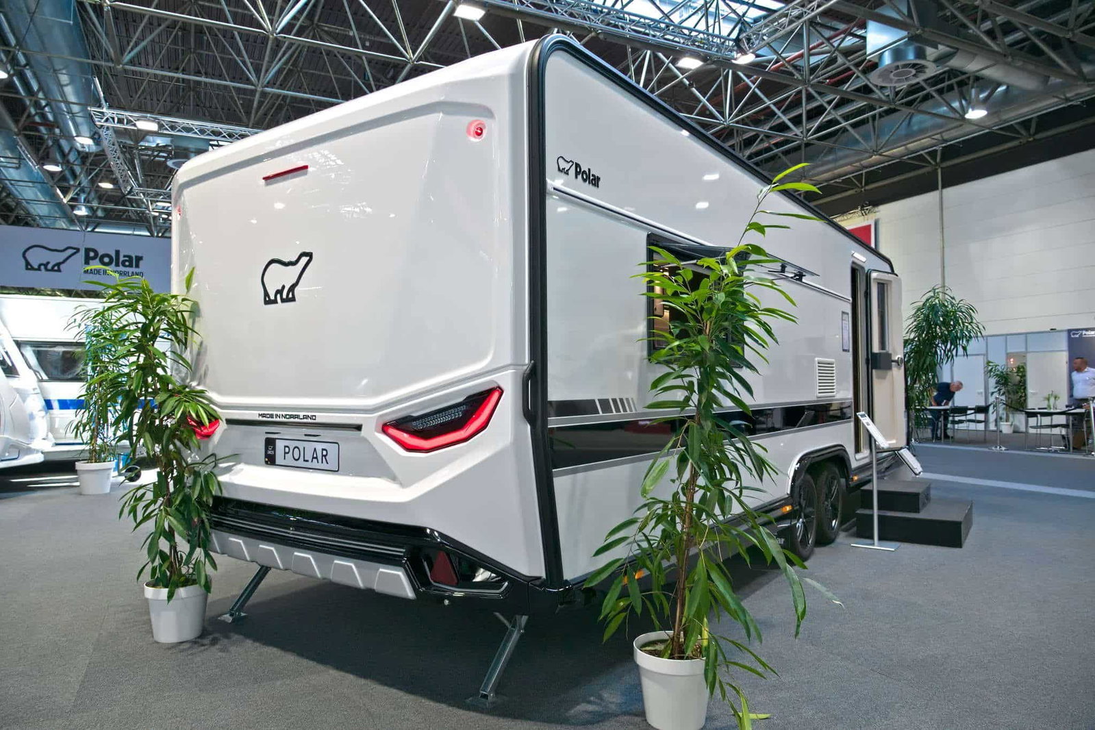 Polar Blackline 680 QA (2025) - rodzinna przyczepa kempingowa w swojej klasie