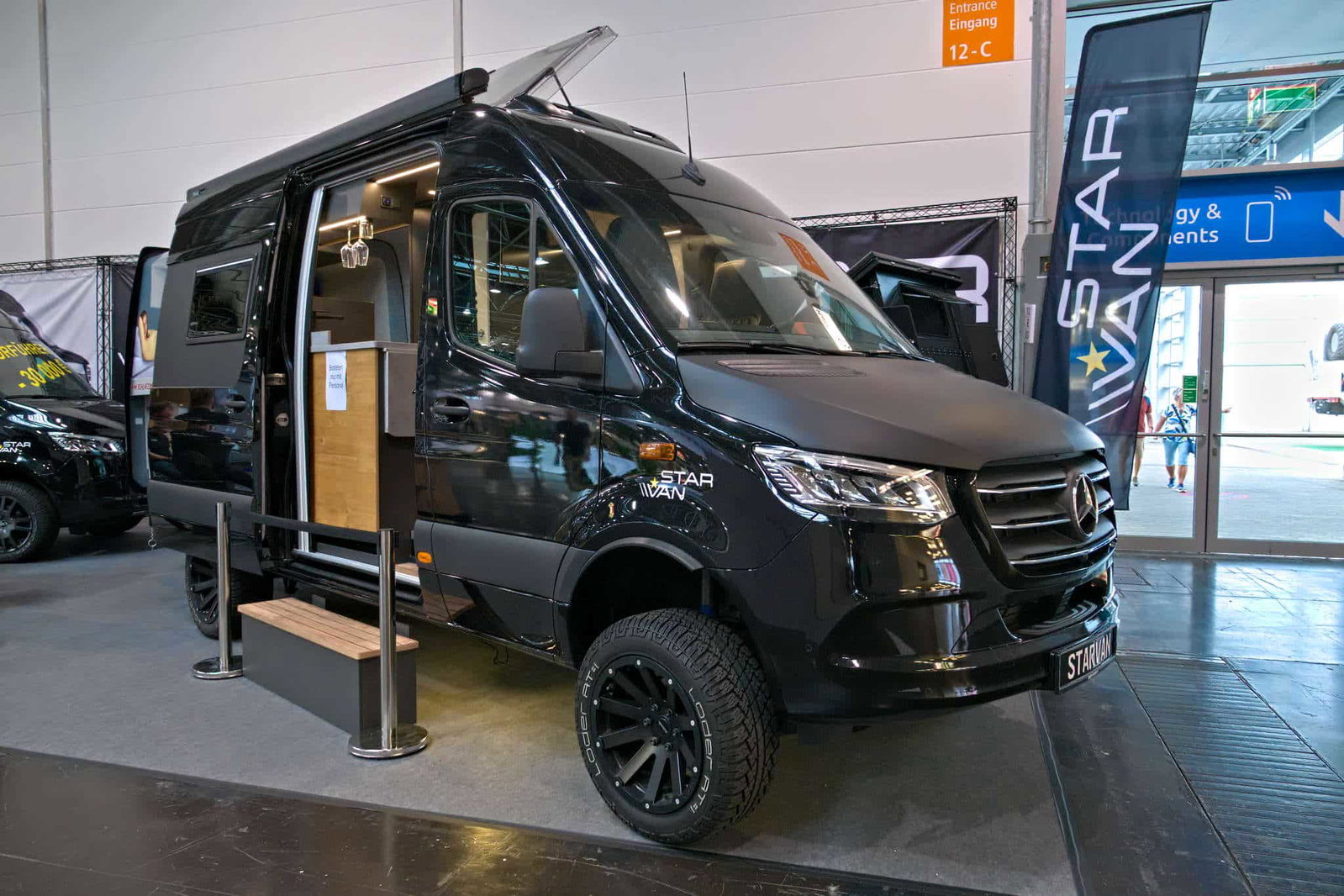Starvan Cruiser i Rebel 4x4 (2025): Więcej przestrzeni życiowej pomimo kompaktowych wymiarów dzięki wysuwanej tylnej kanapie
