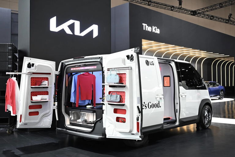Technologia spotyka się z przygodą: KIA i LG prezentują futurystyczną koncepcję kempingu