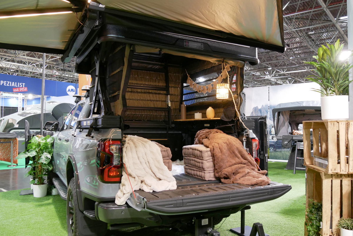 CAMPWERK Wingman X: Wohnraum in der Kabine.