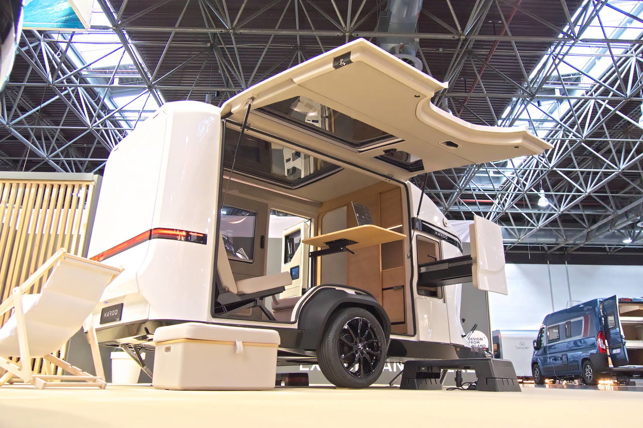 Aerodynamika zamiast hamulca: Jak Karoo redefiniuje e-camping w fińskim designie
