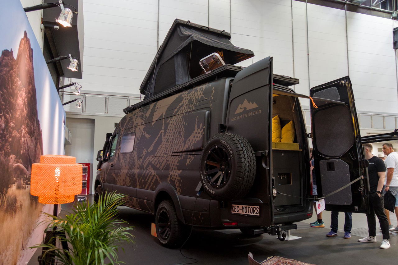Prawdziwa cisza zamiast hałasu na kempingu: Ten offroadowy camper rozwiązuje typowy problem podczas campingu